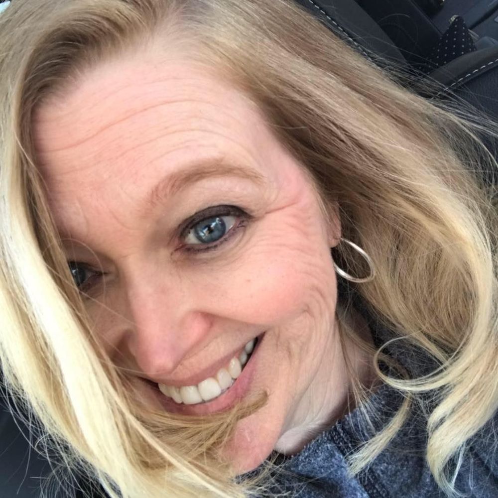 Meet your Posher, Connie